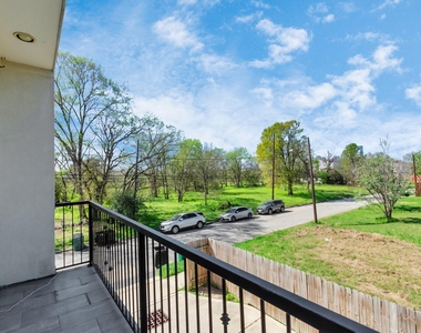 4033 Buck Street - Photo Thumbnail 5