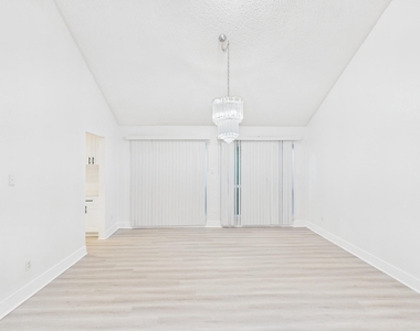 7610 Hopewell Lane - Photo Thumbnail 9