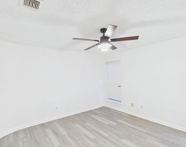 7610 Hopewell Lane - Photo Thumbnail 15
