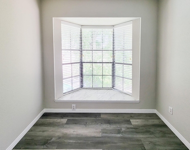 2220 Bering Drive - Photo Thumbnail 32