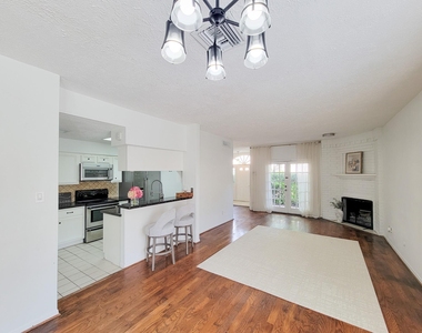 2220 Bering Drive - Photo Thumbnail 13