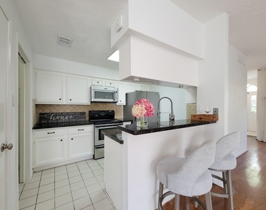 2220 Bering Drive - Photo Thumbnail 15