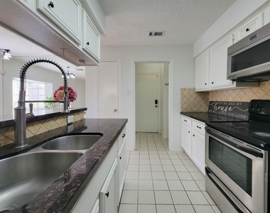 2220 Bering Drive - Photo Thumbnail 19