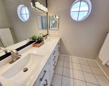 2220 Bering Drive - Photo Thumbnail 33