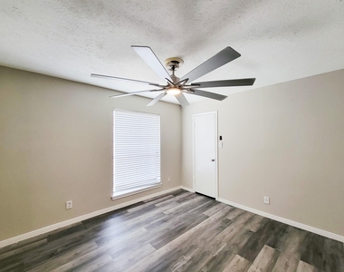 2220 Bering Drive - Photo Thumbnail 39