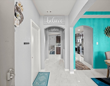 15015 Hope Hills Lane - Photo Thumbnail 3