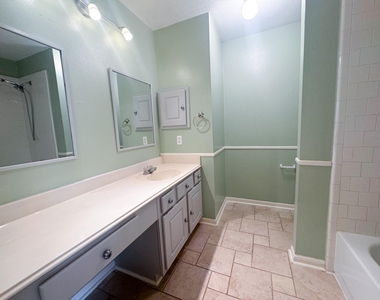19410 Bear Springs Dr - Photo Thumbnail 18