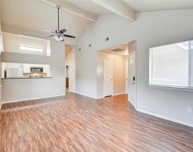 13106 Townwood Drive - Photo Thumbnail 2
