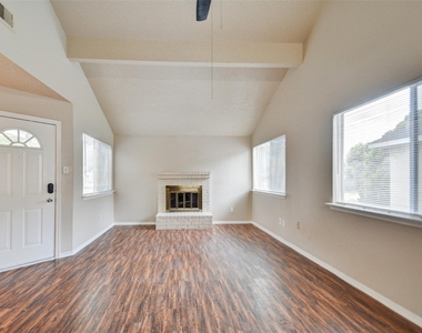 13106 Townwood Drive - Photo Thumbnail 3