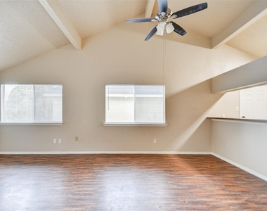 13106 Townwood Drive - Photo Thumbnail 4