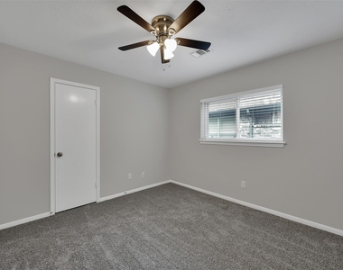 9111 Walnut Glen Drive - Photo Thumbnail 26