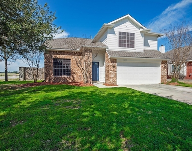 11714 Pinos Altos Drive - Photo Thumbnail 2