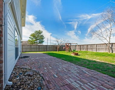 11714 Pinos Altos Drive - Photo Thumbnail 29