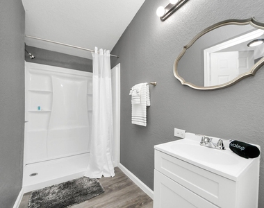 145 W Austin Avenue - Photo Thumbnail 21