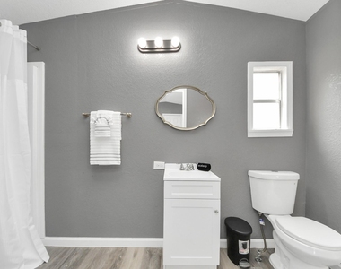 145 W Austin Avenue - Photo Thumbnail 20