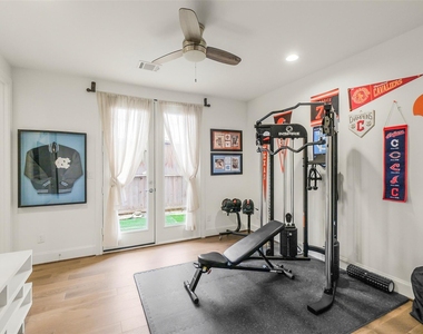 4010 University Grove Street - Photo Thumbnail 12