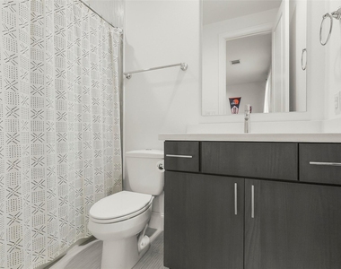 4010 University Grove Street - Photo Thumbnail 34