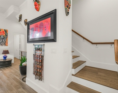 4010 University Grove Street - Photo Thumbnail 25