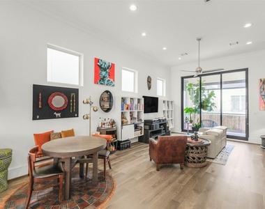 4010 University Grove Street - Photo Thumbnail 8