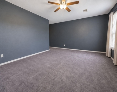 2409 Deerwood Court - Photo Thumbnail 15