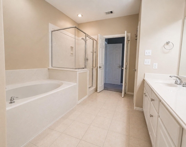 2409 Deerwood Court - Photo Thumbnail 17