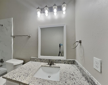 20423 Drakewood Drive - Photo Thumbnail 14