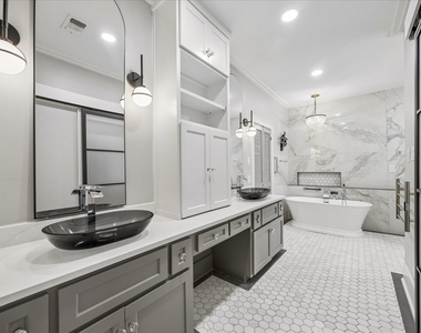 1326 Sugar Creek Boulevard - Photo Thumbnail 18