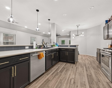 2806 Bison Bluff - Photo Thumbnail 27