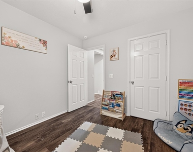 2806 Bison Bluff - Photo Thumbnail 9