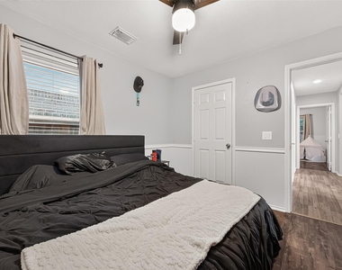 2806 Bison Bluff - Photo Thumbnail 33
