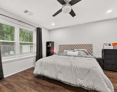 2806 Bison Bluff - Photo Thumbnail 40