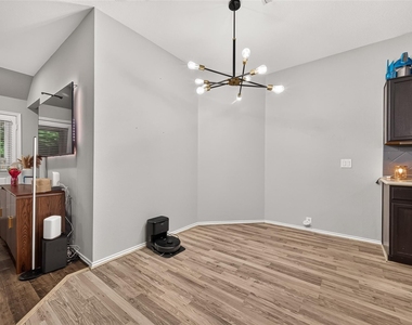 2806 Bison Bluff - Photo Thumbnail 20