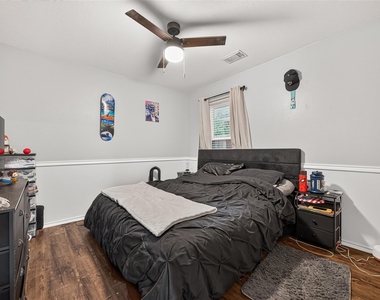 2806 Bison Bluff - Photo Thumbnail 32