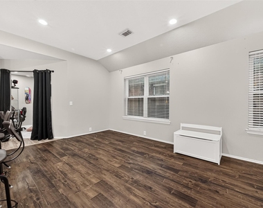 2806 Bison Bluff - Photo Thumbnail 11