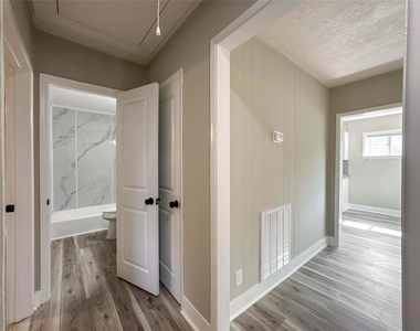 429 17th Avenue N - Photo Thumbnail 28