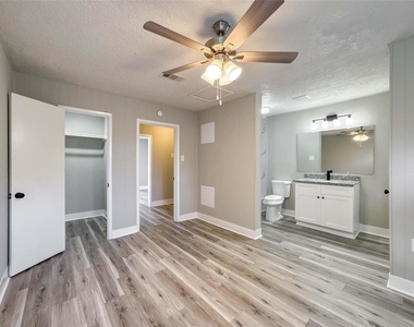 429 17th Avenue N - Photo Thumbnail 34