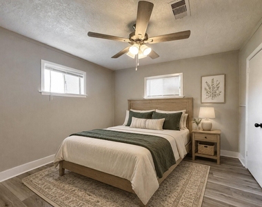 429 17th Avenue N - Photo Thumbnail 16