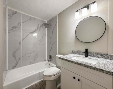 429 17th Avenue N - Photo Thumbnail 21
