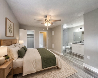 429 17th Avenue N - Photo Thumbnail 4