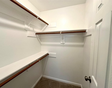 3302 Richland Drive - Photo Thumbnail 17