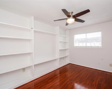 8511 Ariel Street - Photo Thumbnail 14