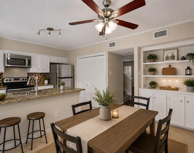 925 Memorial Village Drive - Photo Thumbnail 2