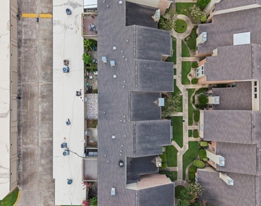925 Memorial Village Drive - Photo Thumbnail 28