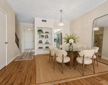 1035 Fountain View Drive - Photo Thumbnail 6