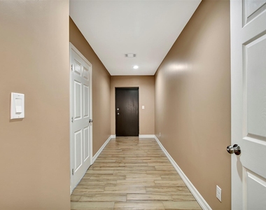 7900 Lane Street - Photo Thumbnail 2