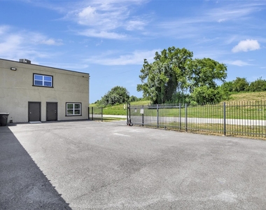 7900 Lane Street - Photo Thumbnail 31