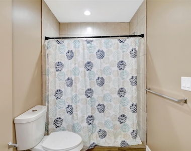 7900 Lane Street - Photo Thumbnail 21