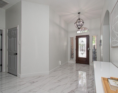 23539 Maple Vista Lane - Photo Thumbnail 6