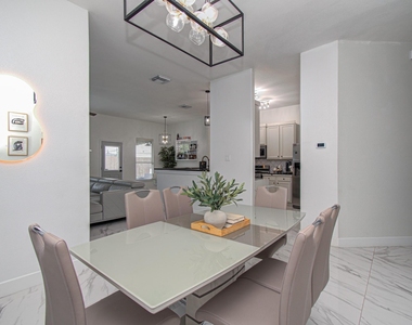 23539 Maple Vista Lane - Photo Thumbnail 16