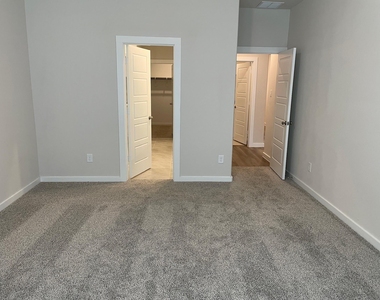 1543 King Ranch Road - Photo Thumbnail 11